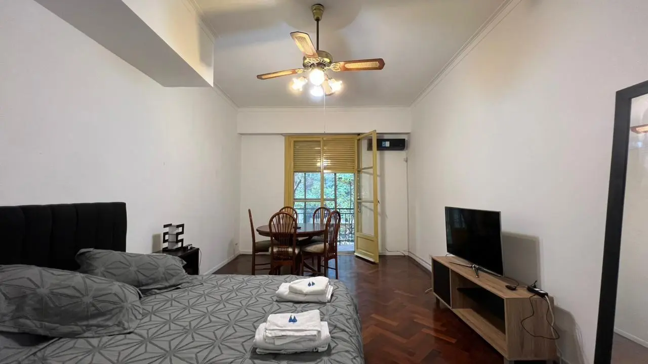 Departamento monoambiente. | Av. Las Heras al 2000 3