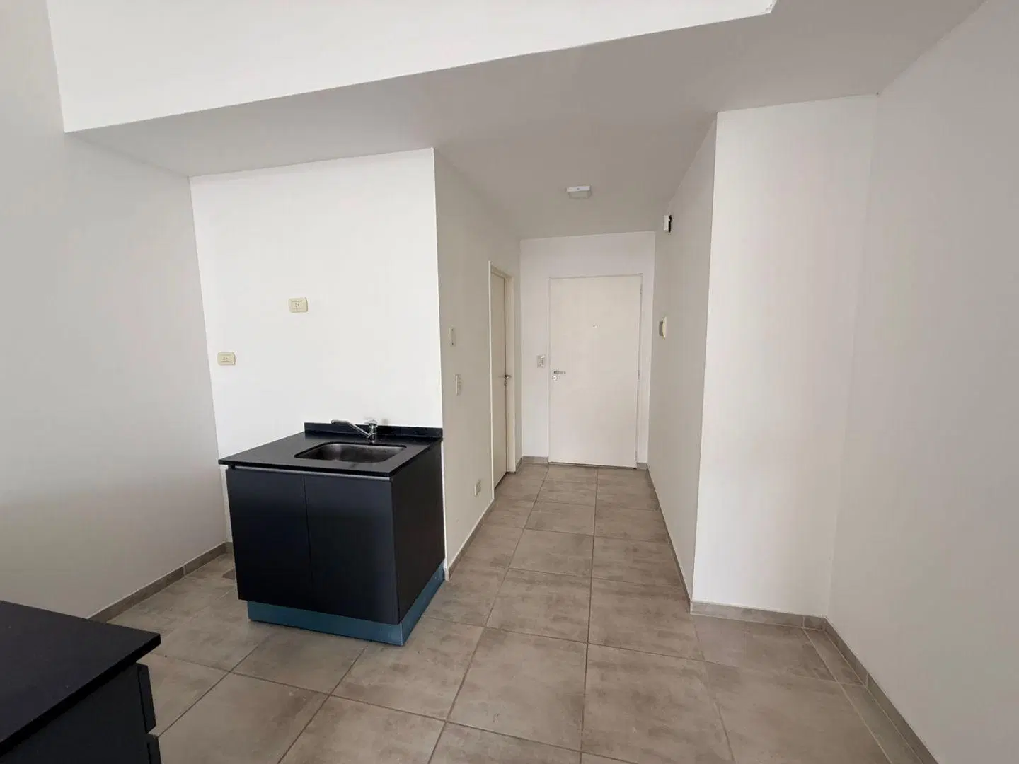 Departamento monoambiente. | Zelarrayan al 1600 3