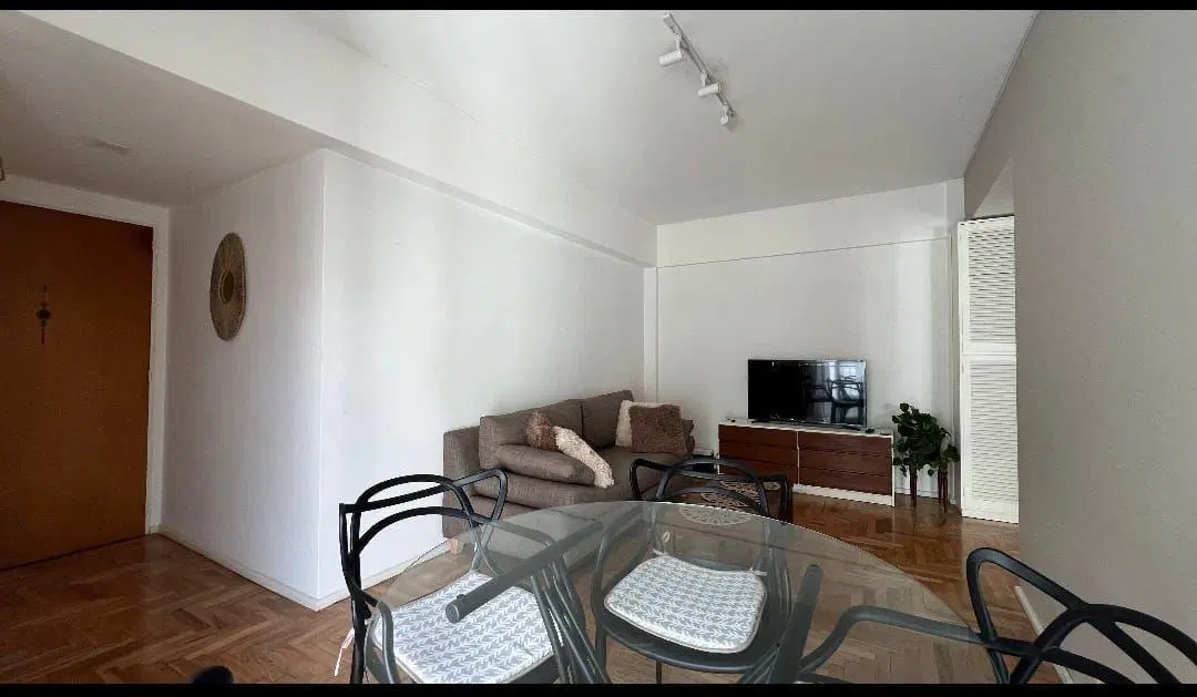 Departamento 2 ambientes. | Av Independencia al 4100 3