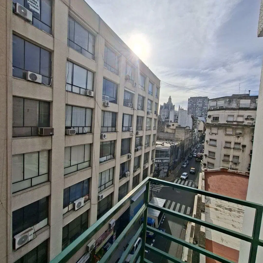 Departamento 2 ambientes. | Santiago del Estero al 300 3