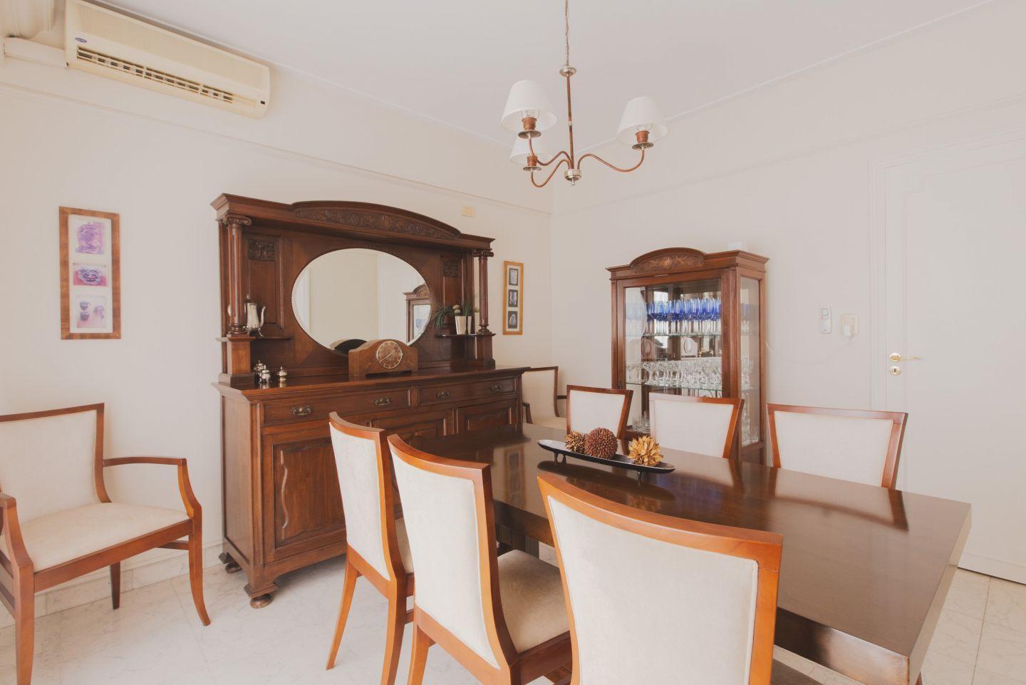Departamento 4 ambientes. | Av Rivadavia al 4100