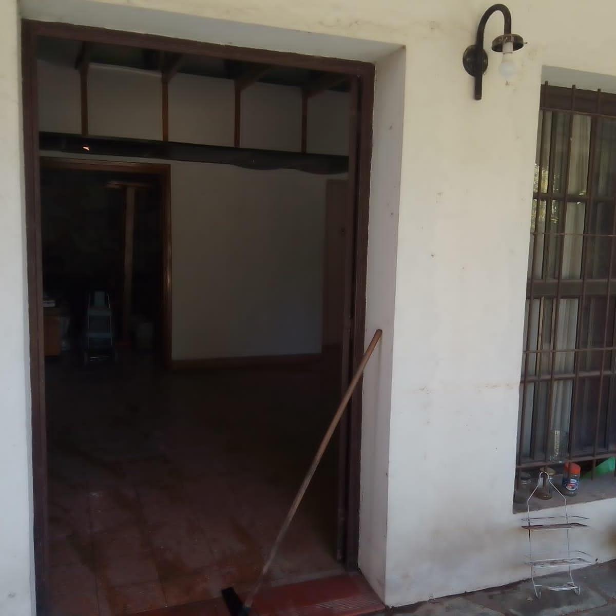 Foto de CASA EN VENTA SOBRE 3 LOTES, imagen 4