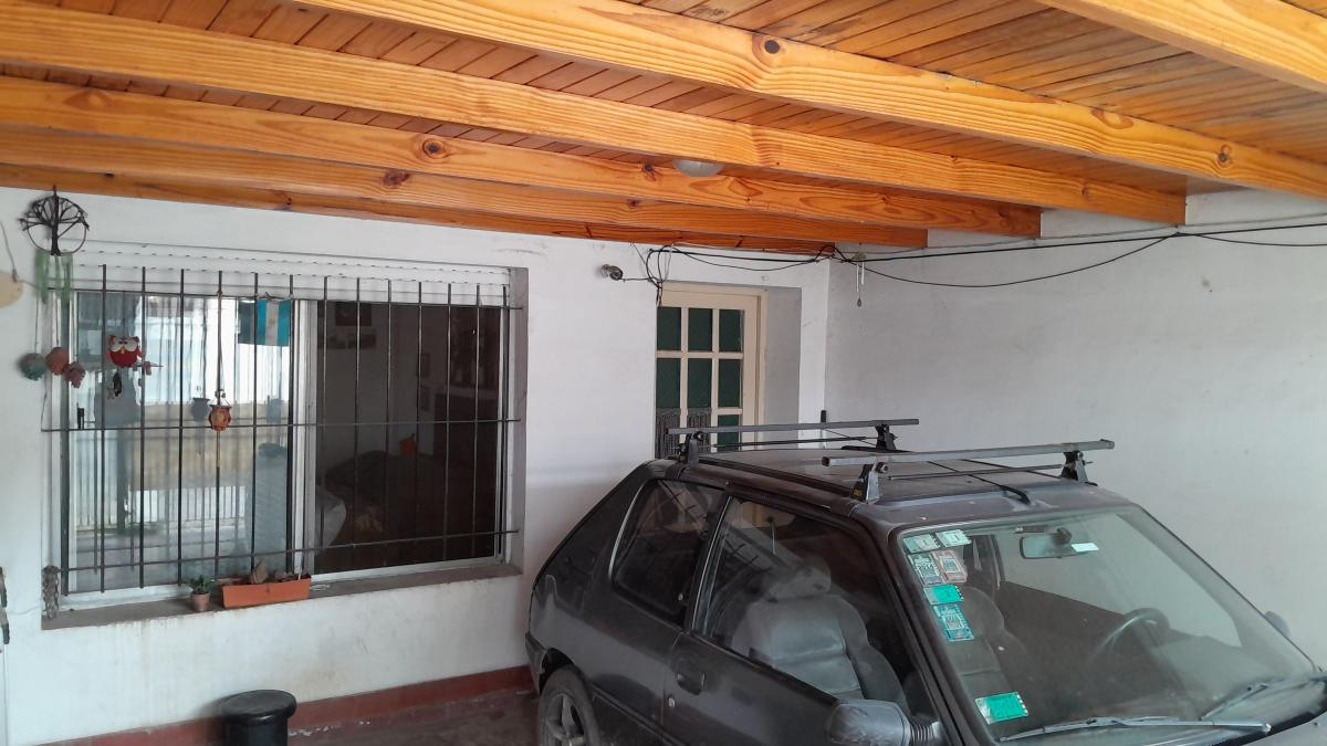 Foto de VENTA CASA SOBRE LOTE PROPIO Oportunidad !!!!, imagen 4
