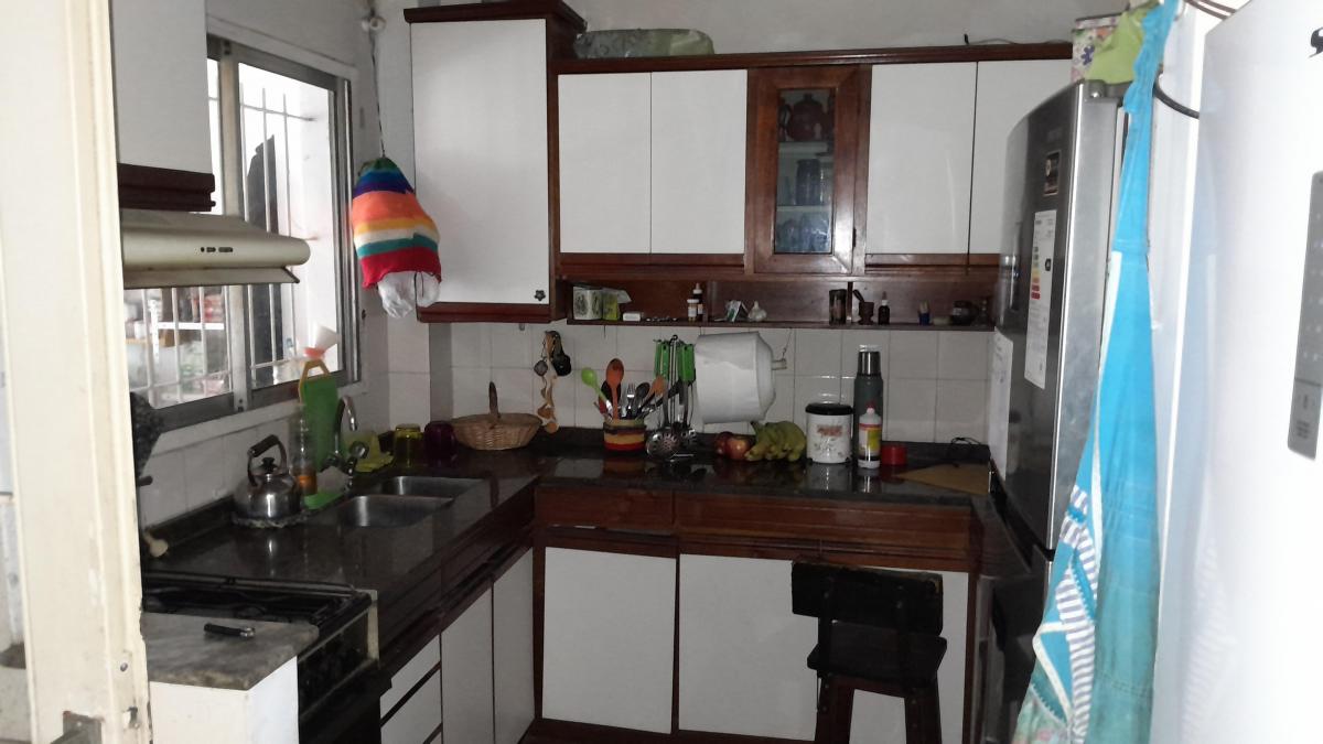 Foto de VENTA CASA SOBRE LOTE PROPIO Oportunidad !!!!, imagen 5