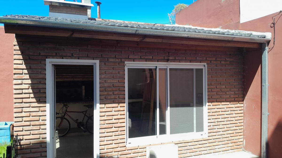 Venta Casa APTA CREDITO ZONA COMERCIAL !!!