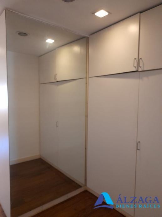 Dos Galpones y Oficinas en Venta en Quilmes Este 1