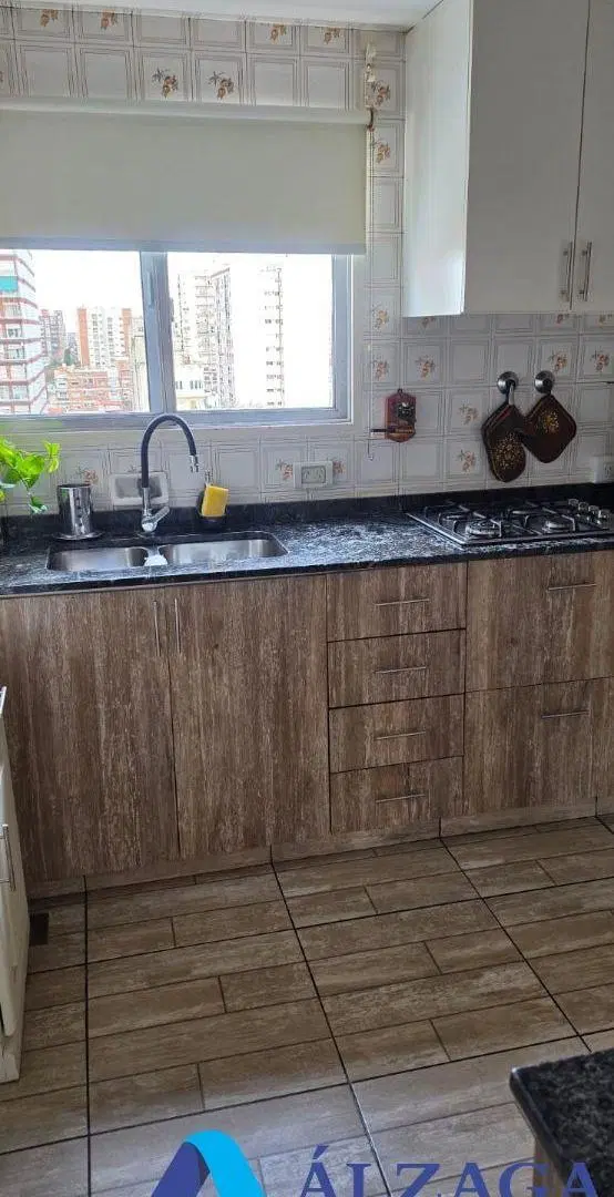 Departamento de 78 m² con 2 dormitorios en venta en Quilmes 2
