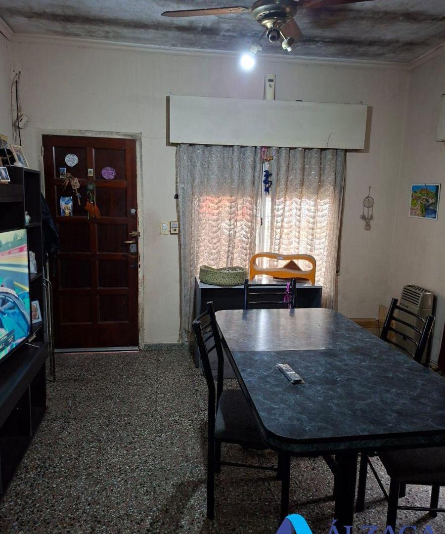 Foto de CASA EXCELENTE ZONA EN DESARROOLLO SOBRE AVENIDA CERCA NUEVO QUILMES, imagen 2