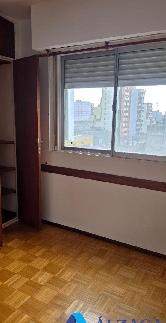 Foto de Departamento de 50 m² con 1 dormitorio en alquiler en Centro, imagen 2