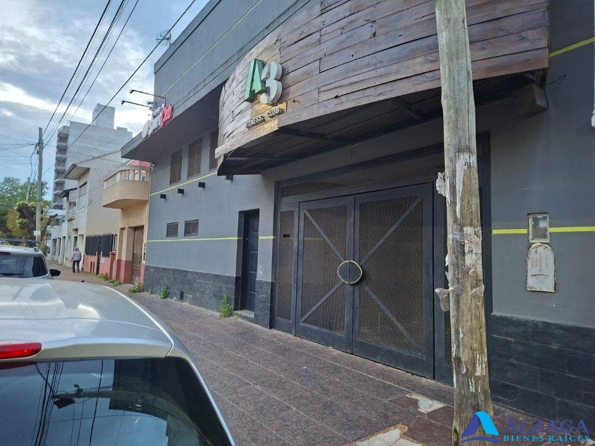 Foto de LOCAL EN EXCELENTE ZONA COMERCIAL DE QUILMES. IDEAL PARA VARIOS RUBROS.., imagen 4