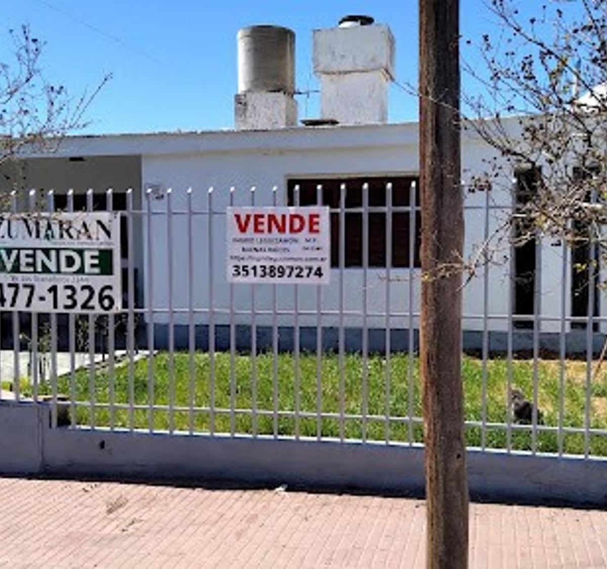 Foto de Venta Casa 4 dormitorios Escritura z/Colegios en Parque Republica, imagen 3