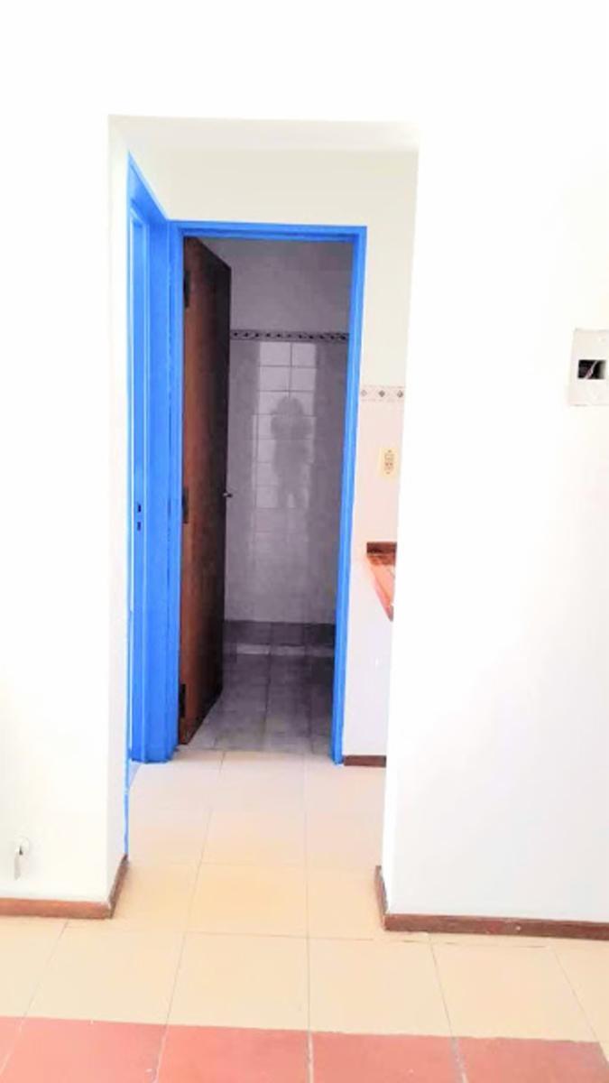 Foto de Retasado Departamento 1 dormitorio c/Renta en Alto Alberdi U$S42.000., imagen 2