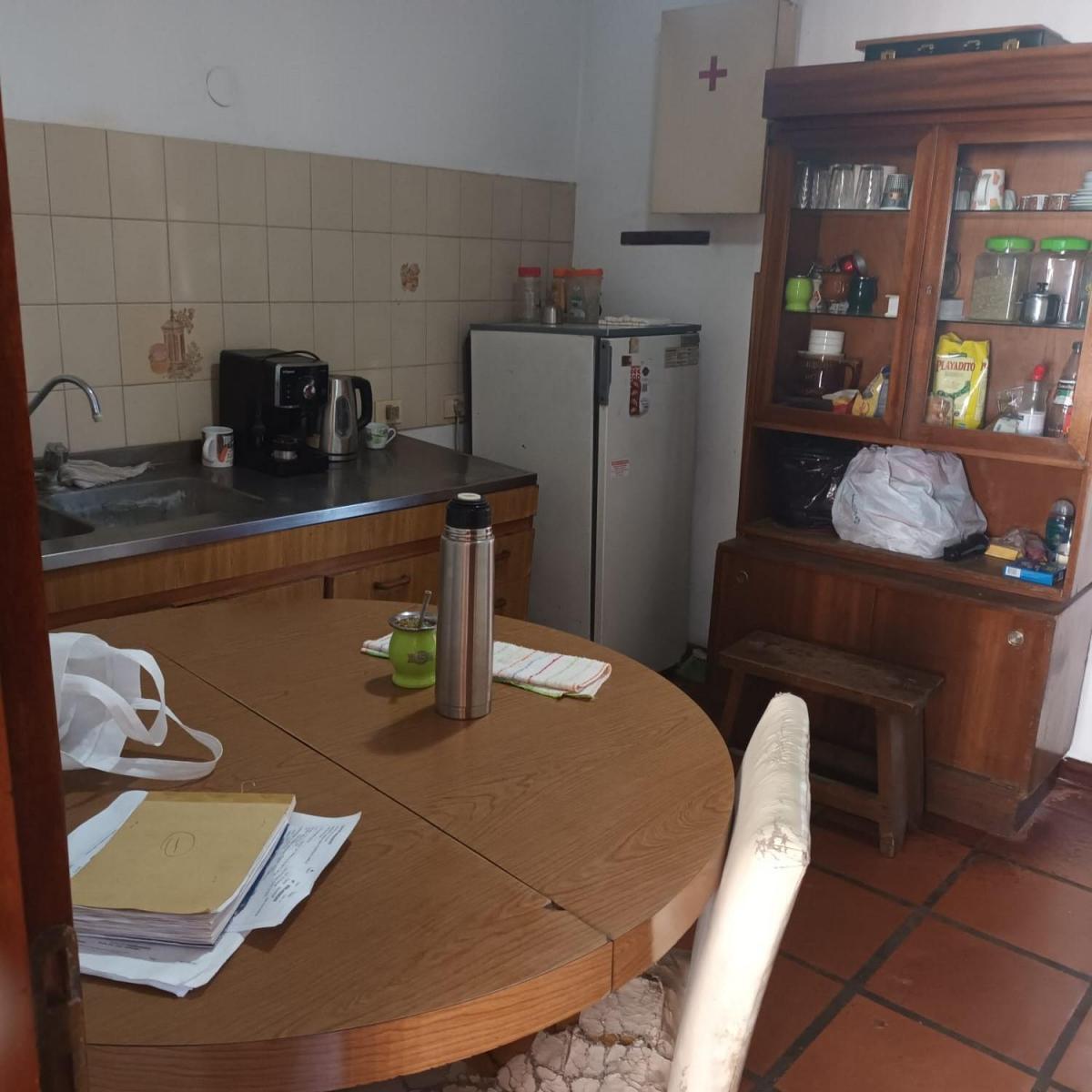 Foto de venta de Importante inmueble comercial camino general Belgrano a 300, imagen 4