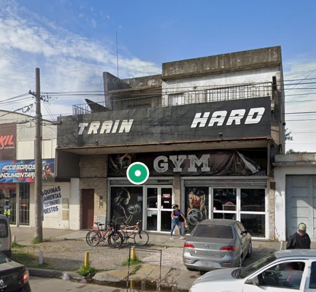 Local Comercial, Av Calchaquí N° 526 1