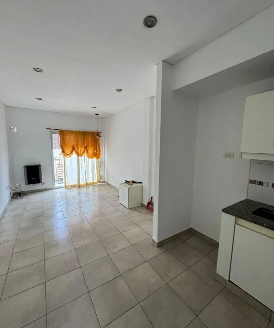 Alquiler Departamento en 1° piso Quilmes Oeste 3