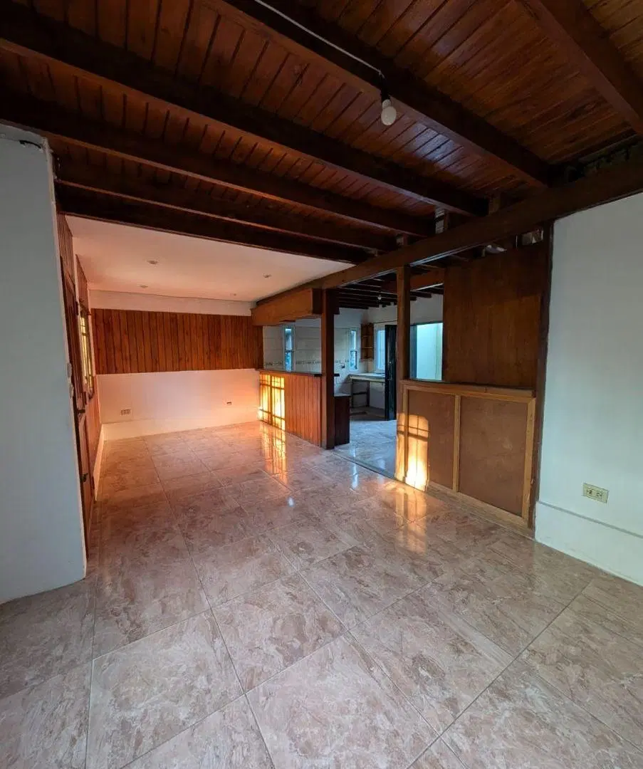 Florencio Varela Bosques Norte Becquer n° 669 vivienda de 3 dormitorios 8