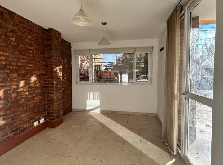 Alquiler Local en Zona Centro-Este 4