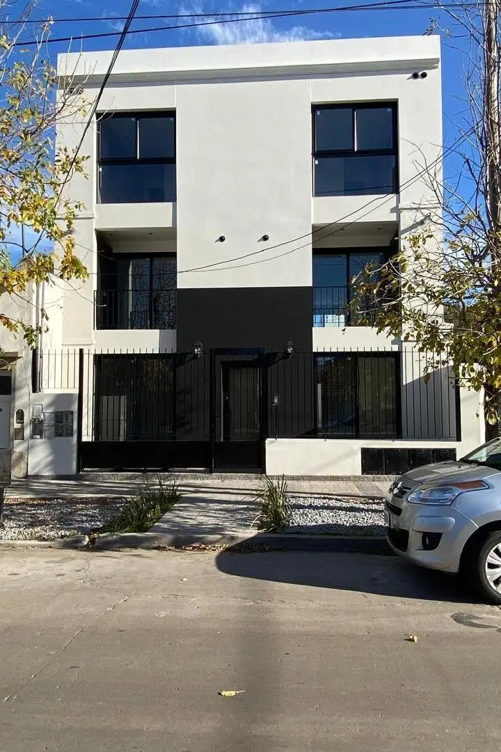 Departamento de 45 m² con 1 dormitorio en venta en Parque Luro 2