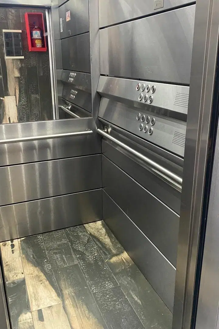 Oficina comercial de 55 m² en alquiler en Constitución 2