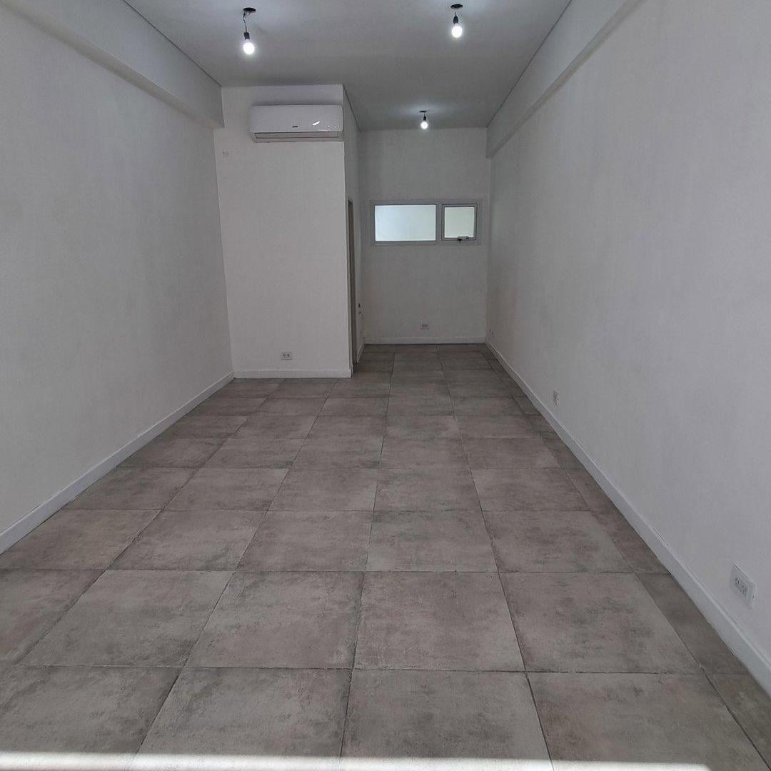 Foto de Local comercial en Alquiler en Constitución, imagen 3