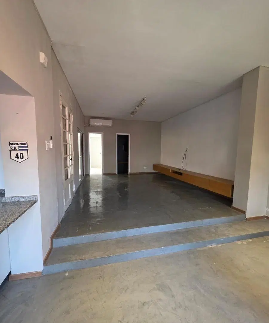 Casa con cochera y jardin 5