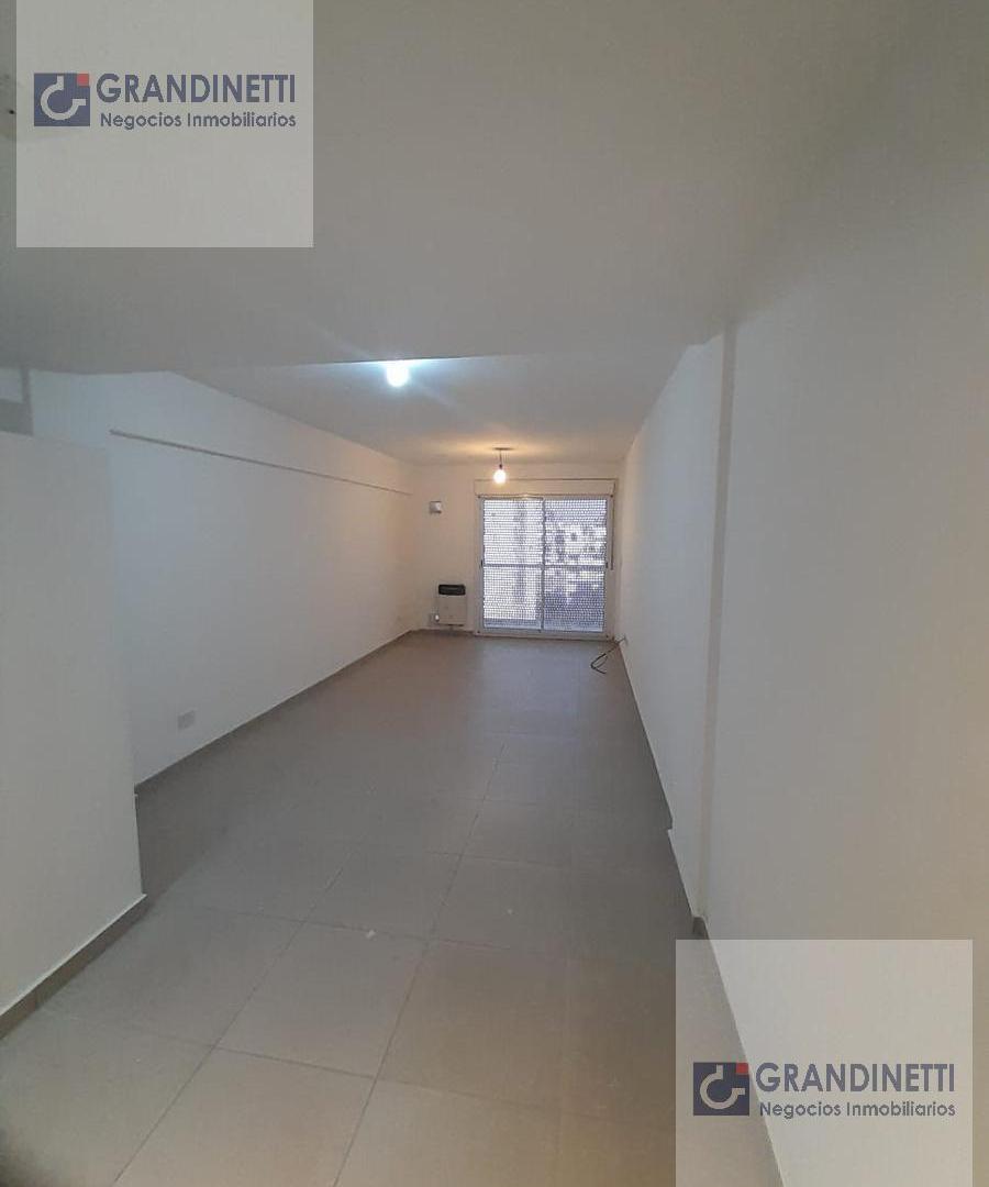 Foto de Amplio monoambiente con balcón, imagen 5
