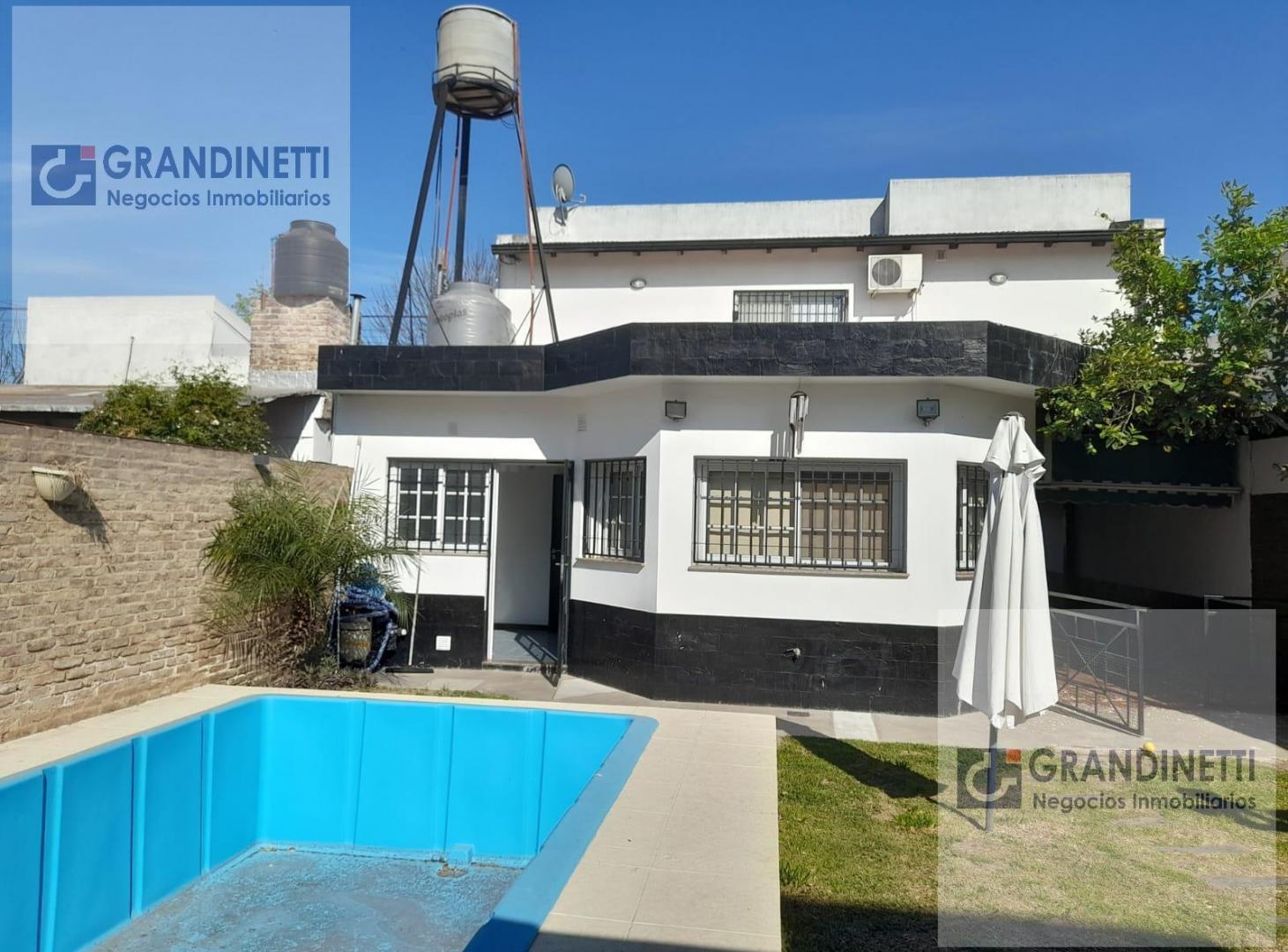 Foto de Casa con piscina en Fisherton, imagen 5