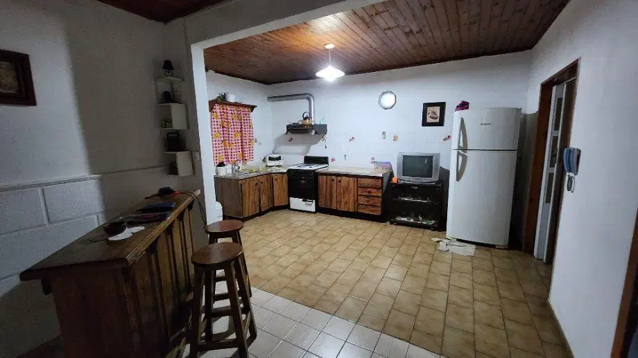 Casa en alquiler frente al parque industrial de Almirante Brown!! 2
