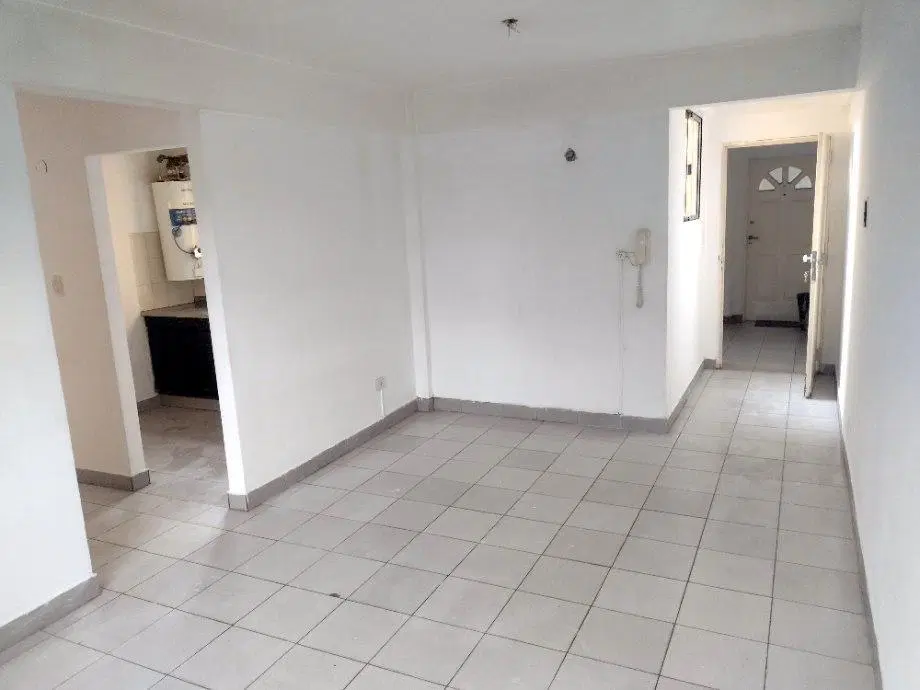 Departamento en venta a 3 cuadras de la estación! 1
