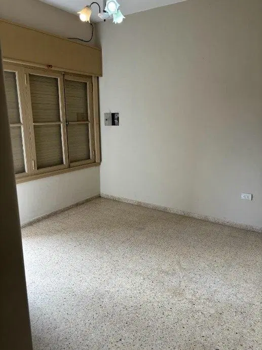 Chalet en alquiler a 4 cuadras de Avenida Espora 1