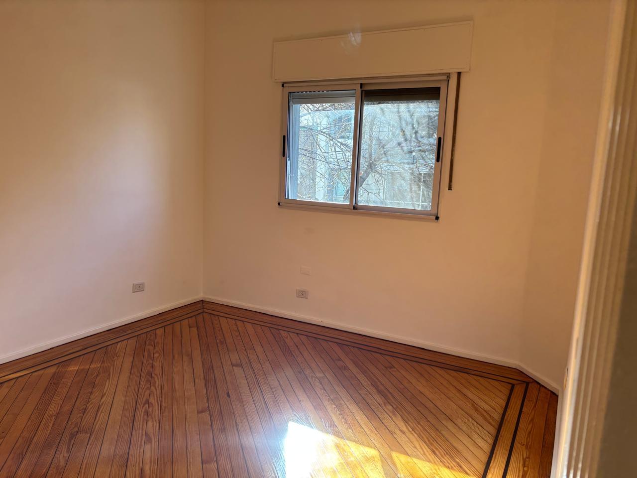 Foto de Alquiler apto profesional en Villa Santa Rita · Entrada independiente ·, imagen 2