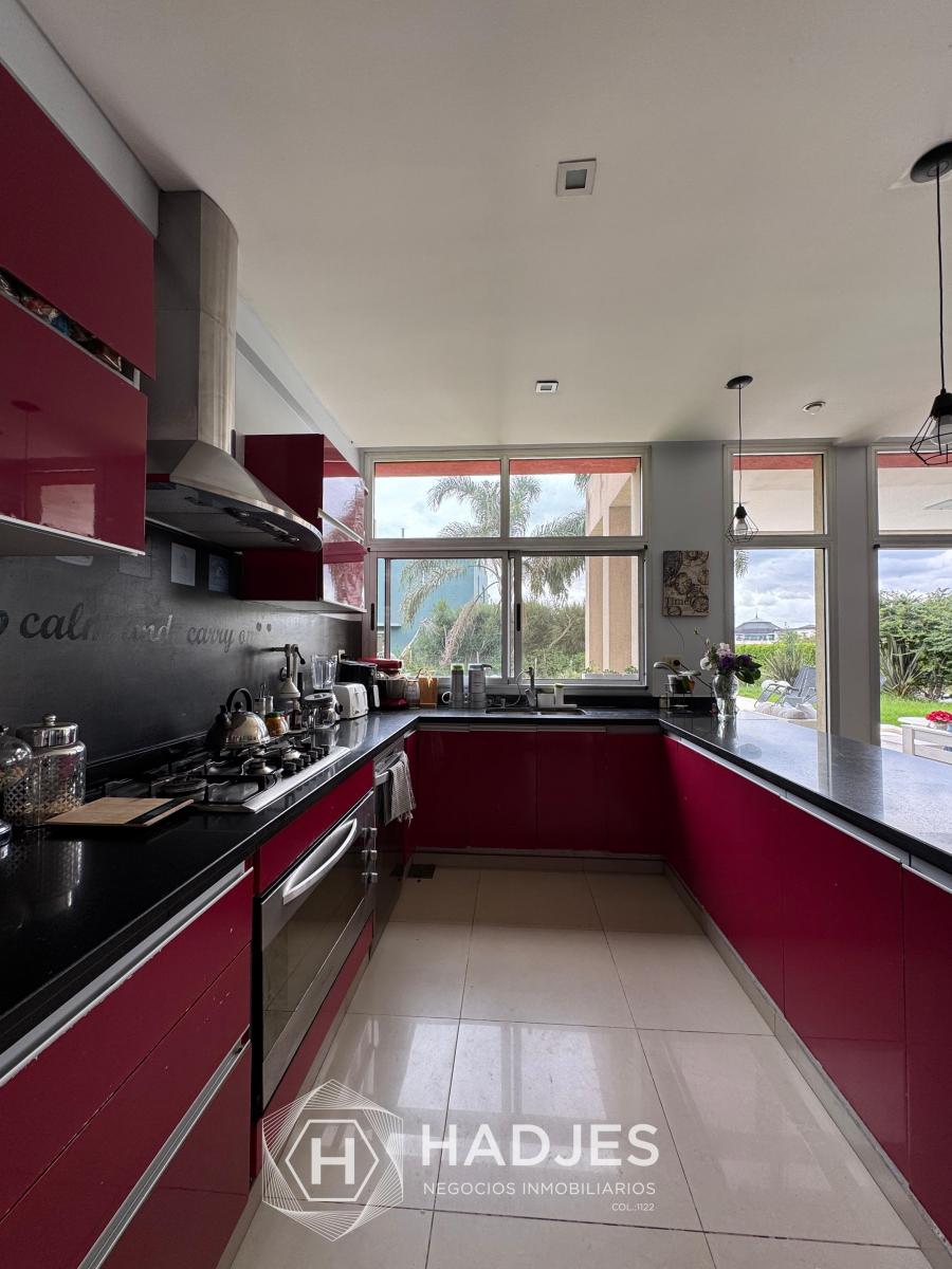 Venta Casa en Country Los Ombues Hudson 1