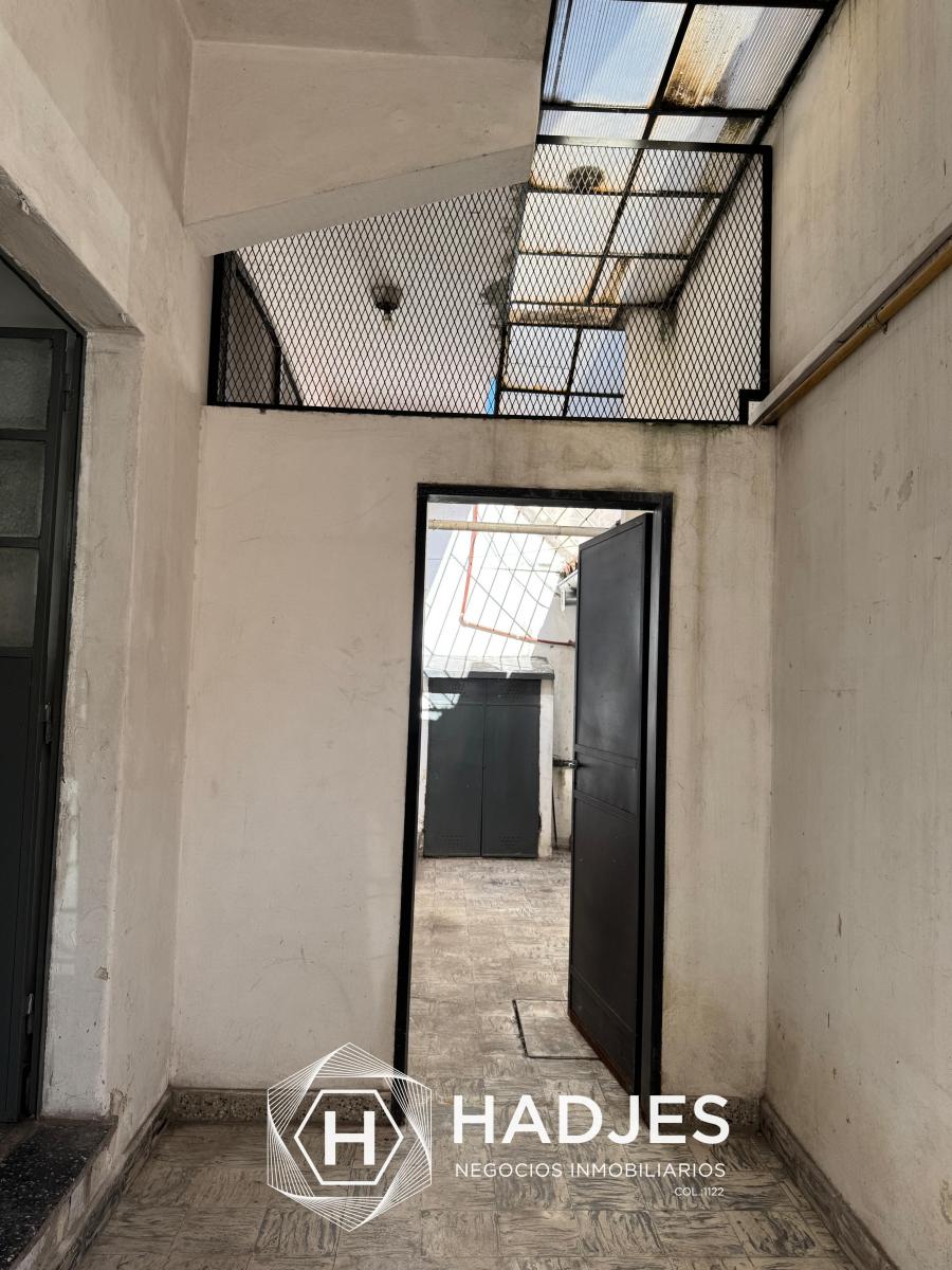 Foto de VENTA DE GALPON 2 PLANTAS ZONA QUILMES, imagen 4