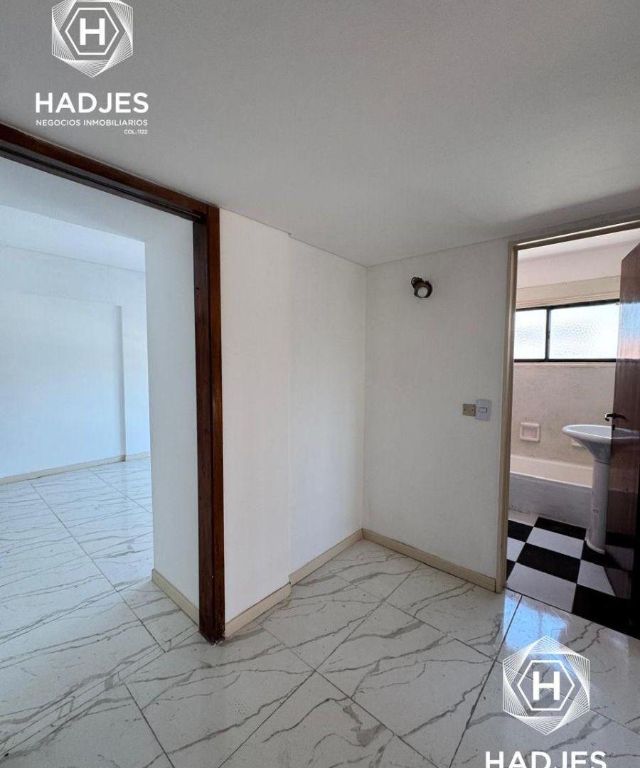 Foto de OPORTUNIDAD! VENTA DEPTO 4 AMBIENTES CON COCHERA QUILMES CENTRO, APTO, imagen 3