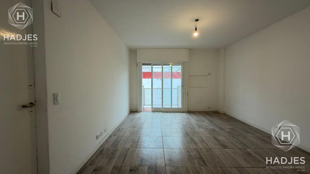 Foto de Venta Monoambiente refaccionado Centro Quilmes, imagen 4