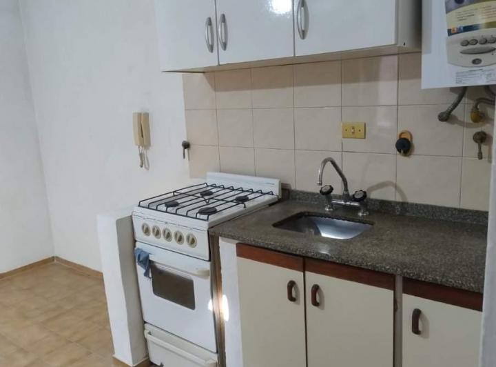 DEPTO EN VENTA 1 DORMITORIO ESCRITURA AL DÍA B ALBERDI 4
