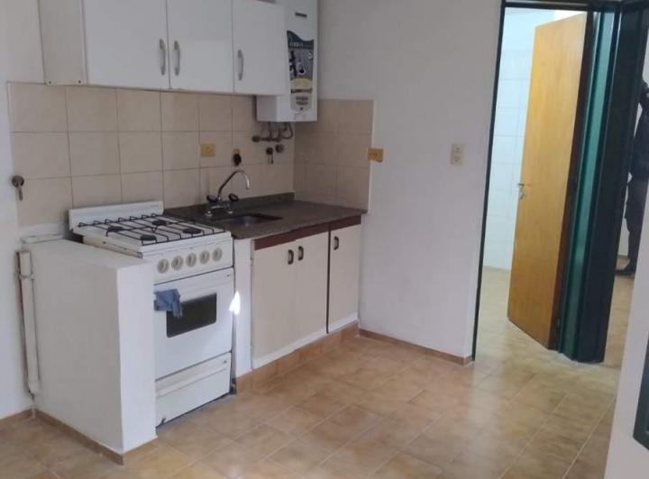 DEPTO EN VENTA 1 DORMITORIO ESCRITURA AL DÍA B ALBERDI 3
