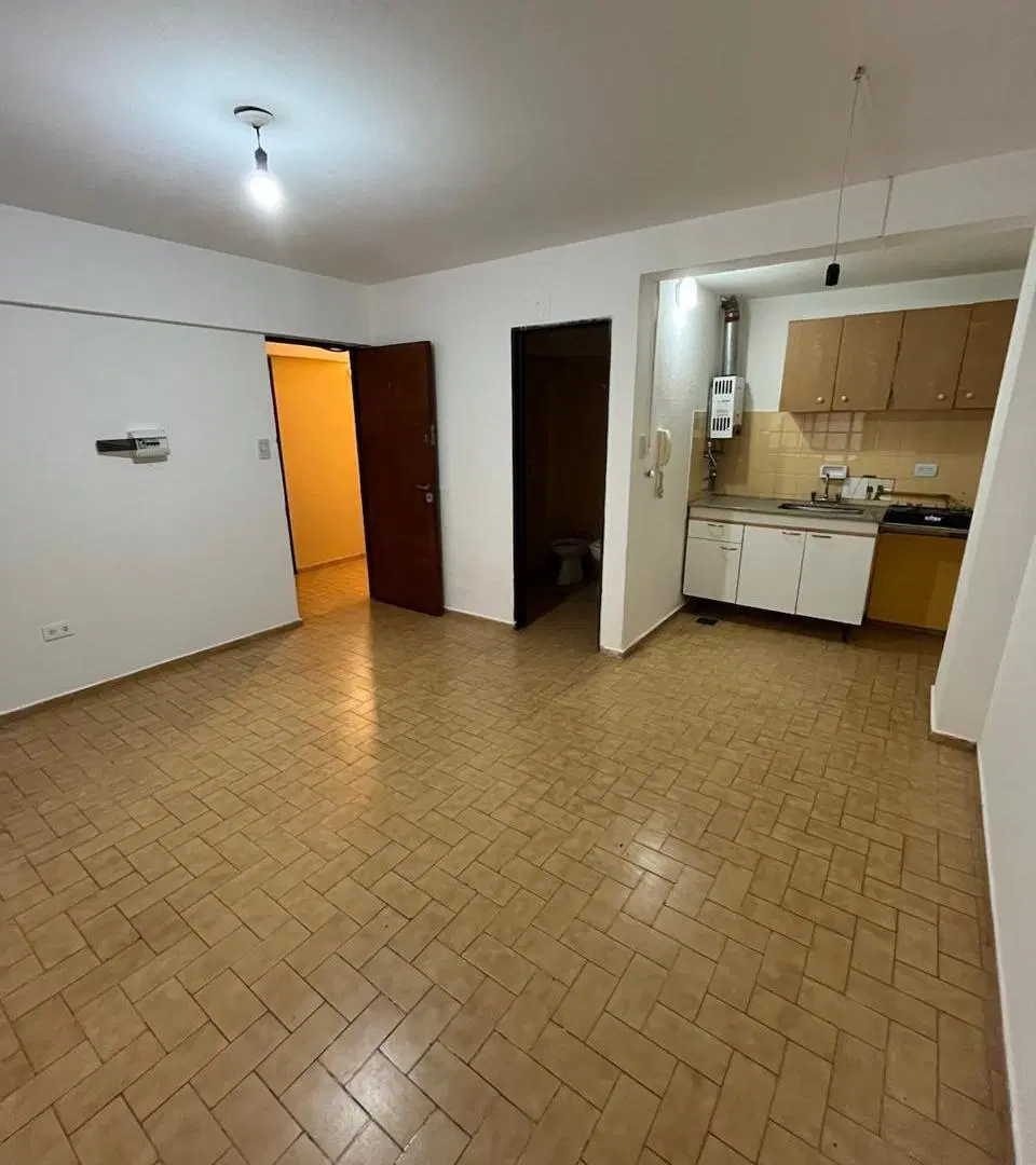 MONOAMBIENTE EN B ALBERDI A METROS DE NUEVA CORDOBA 2