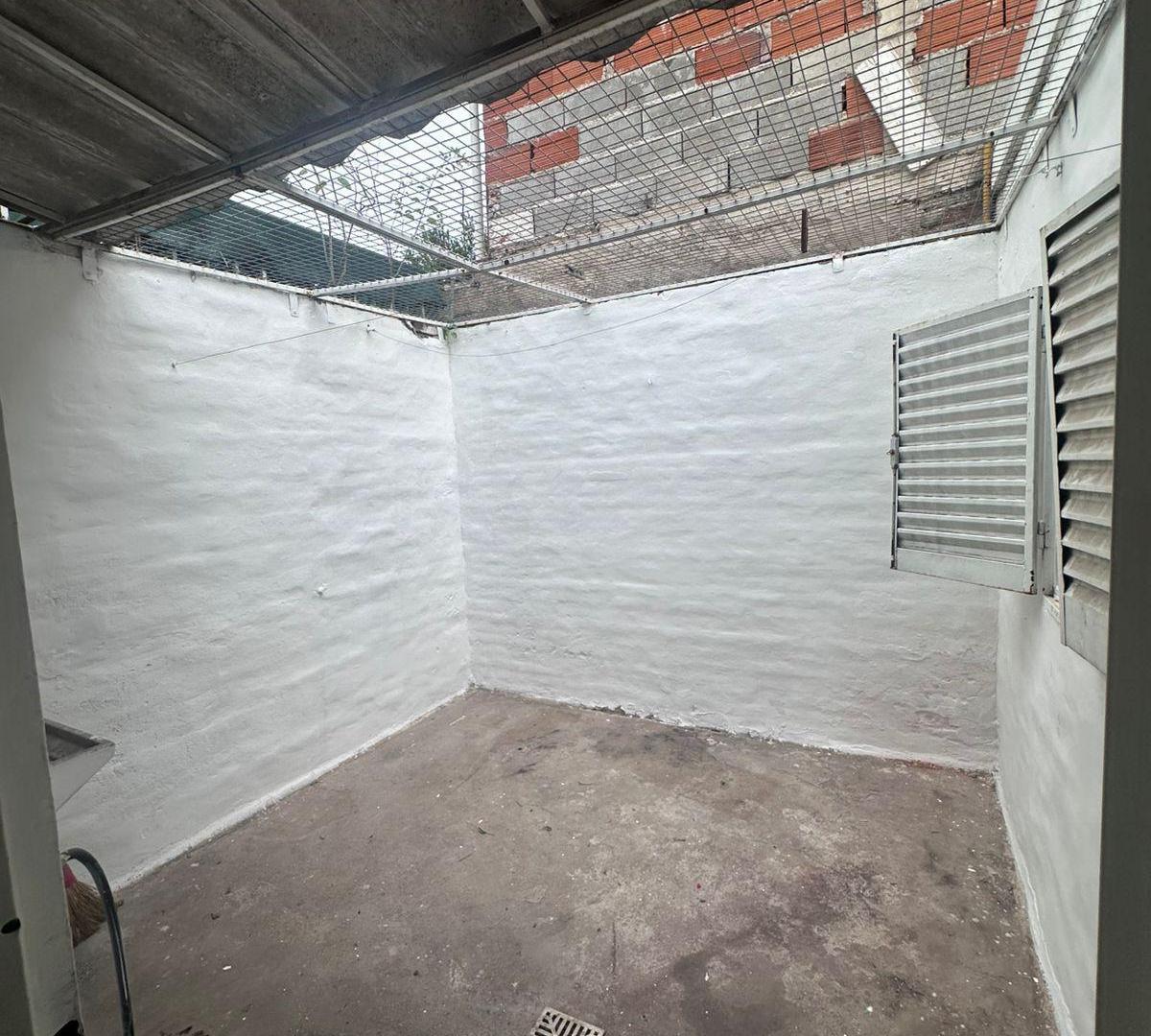 Foto de CASA EN ALQUILER 2 DORMITORIOS AMEGHINO SUD, imagen 5