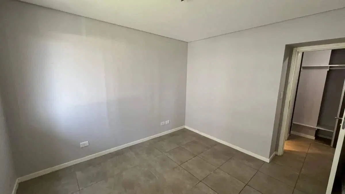 DEPARTAMENTO DE 1 DORMITORIO EN GENERAL PAZ CON BALCÓN 5