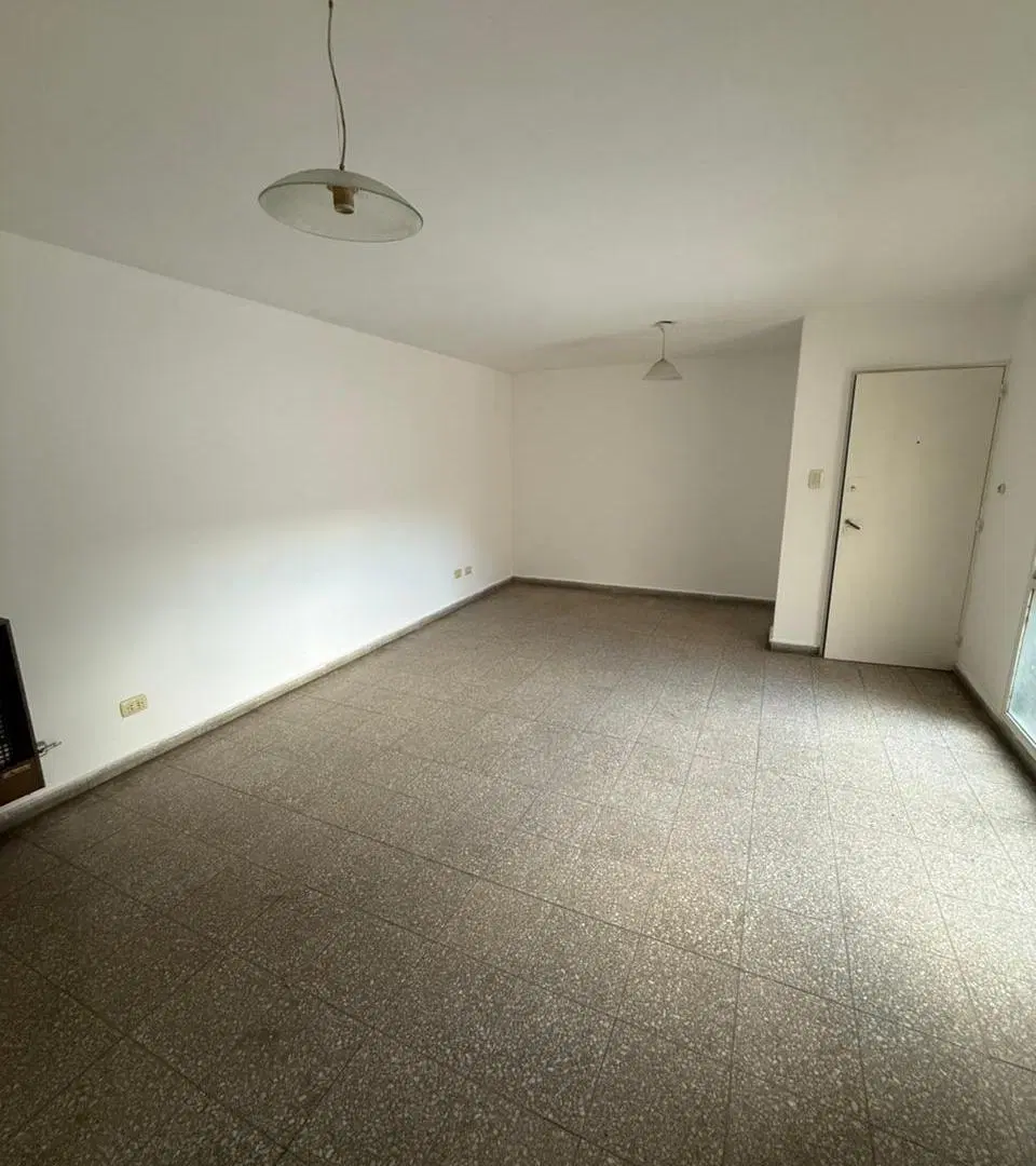 DEPARTAMENTO DE 1 DORMITORIO EN BARRIO ALBERDI 4