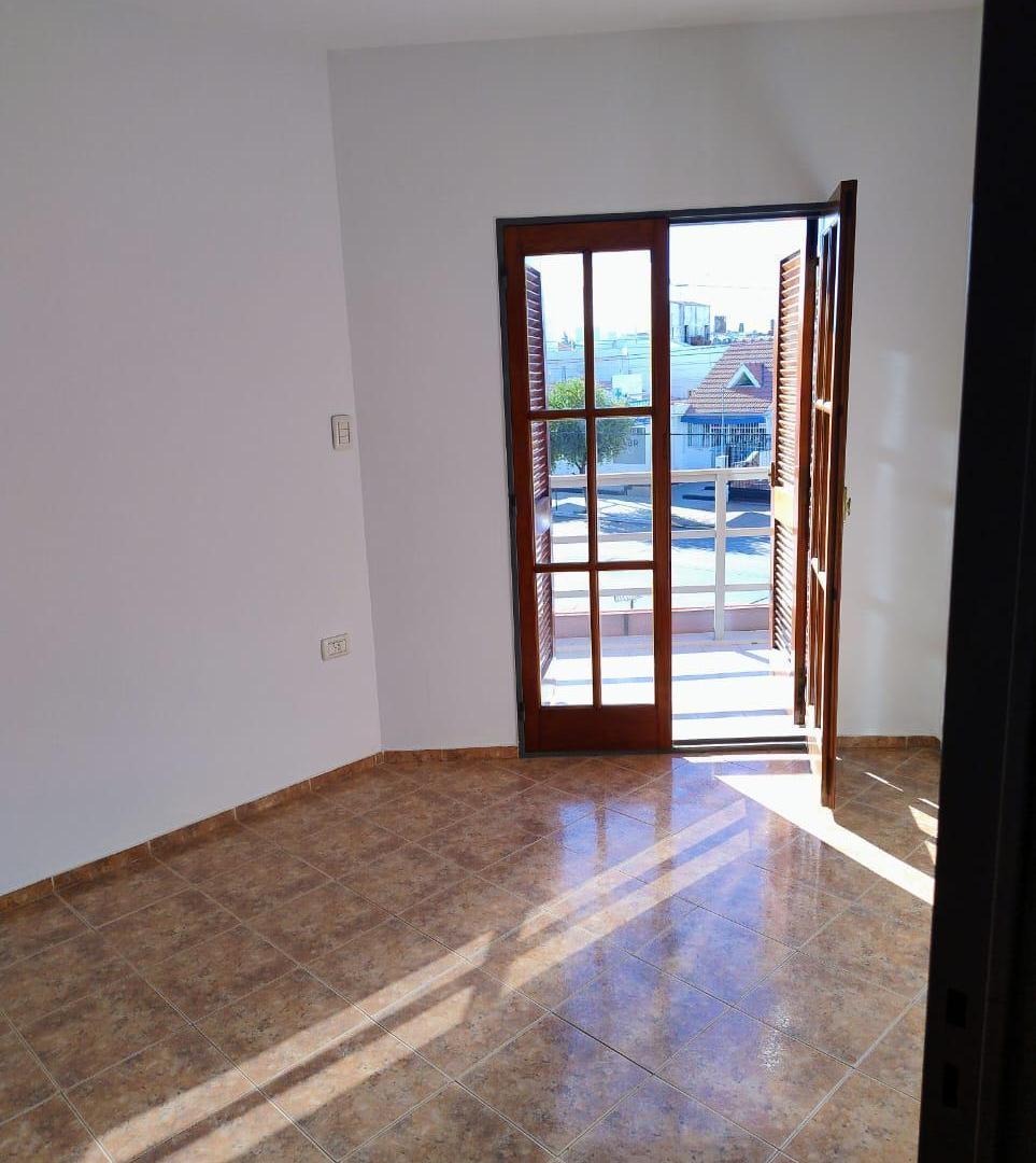 DEPARTAMENTO DE 2 DORMITORIOS BARRIO VILLA CABRERA