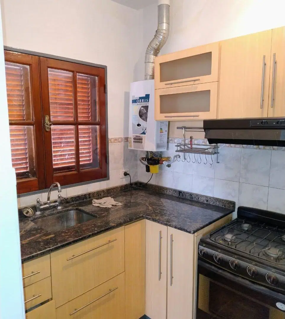 DEPARTAMENTO DE 2 DORMITORIOS BARRIO VILLA CABRERA 4