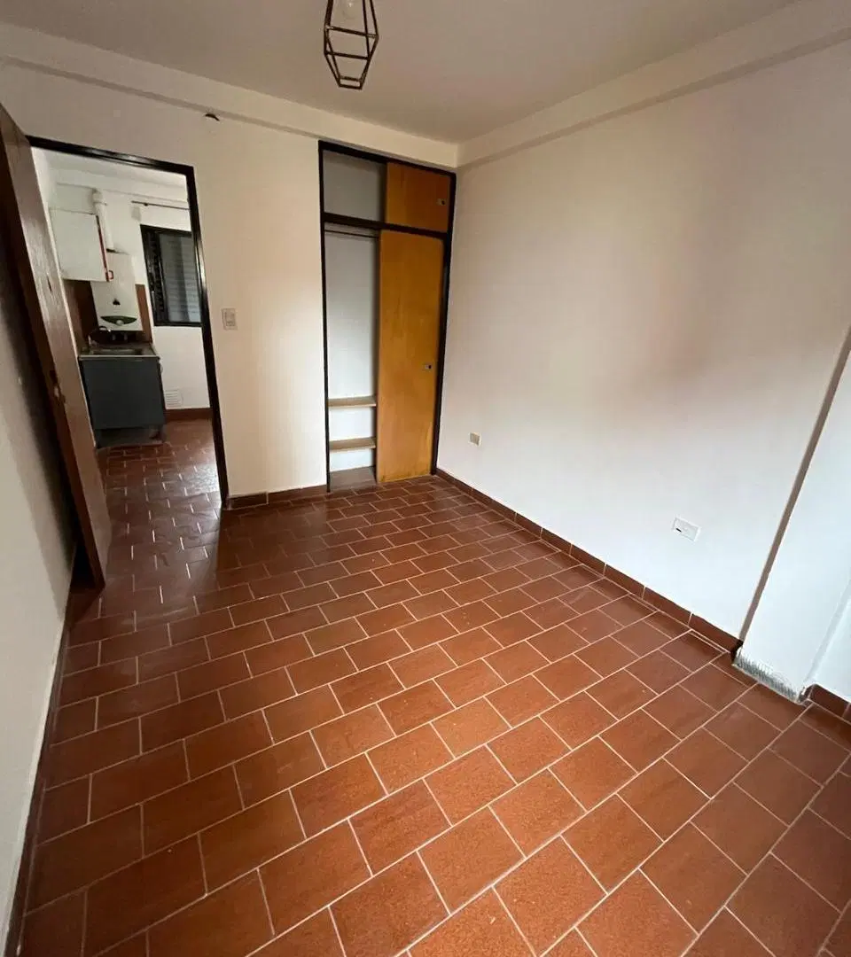 DEPARTAMENTO DE 1 DORMITORIO EN BARRIO ALBERDI 2