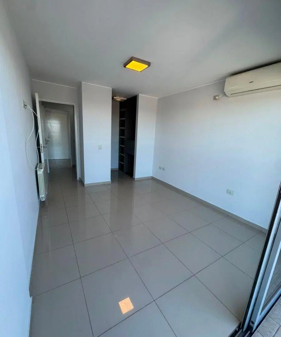 DEPARTAMENTO CON BALCON BARRIO CENTRO 5