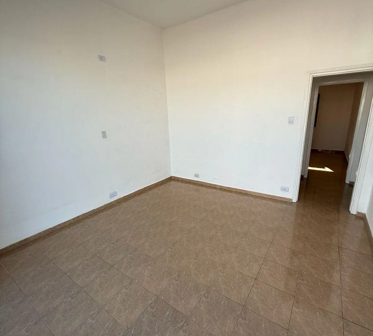 LOCAL COMERCIAL EN ALQUILER BARRIO YOFRE NORTE 3