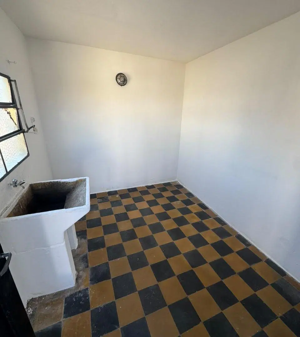 CASA EN ALQUILER 3 DORMITORIOS B JUNIORS 4