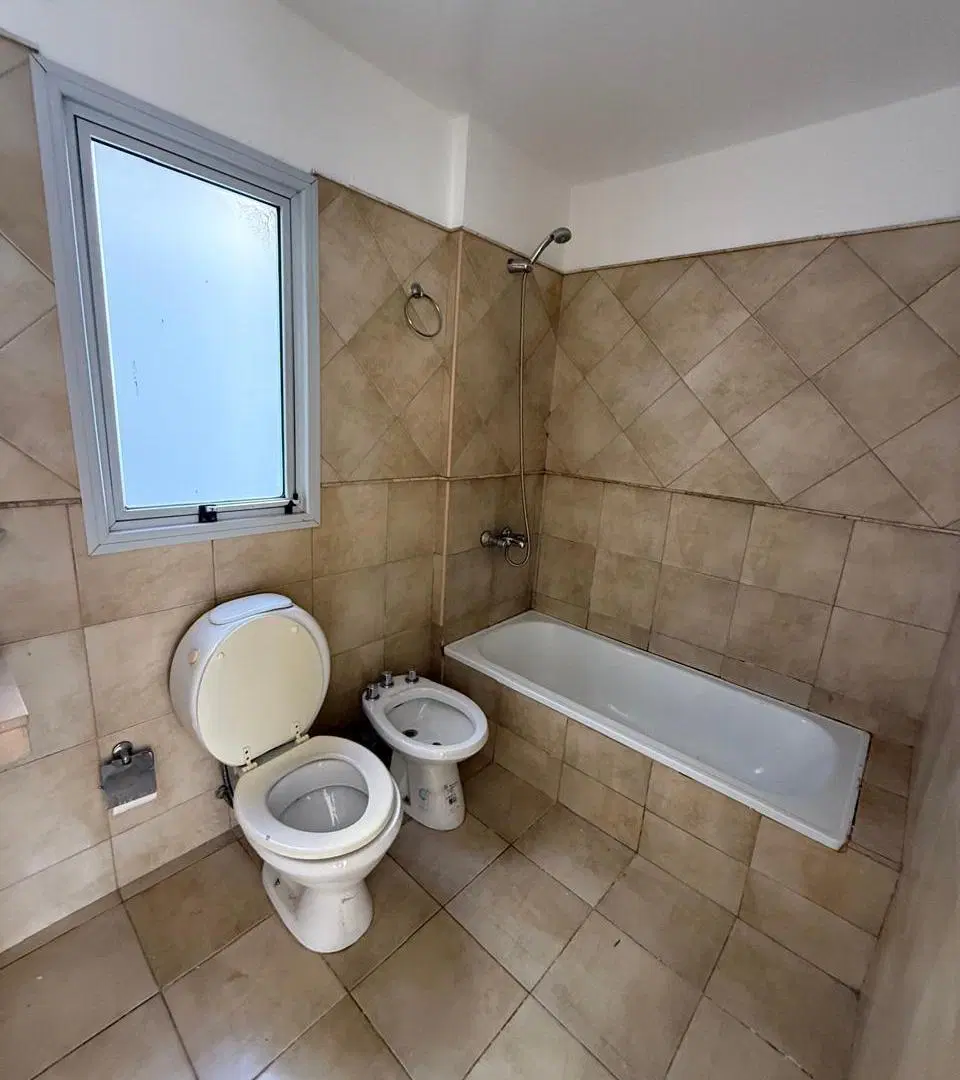 DEPARTAMENTO DE 1 DORMITORIO EN BARRIO ALTO ALBERDI 5