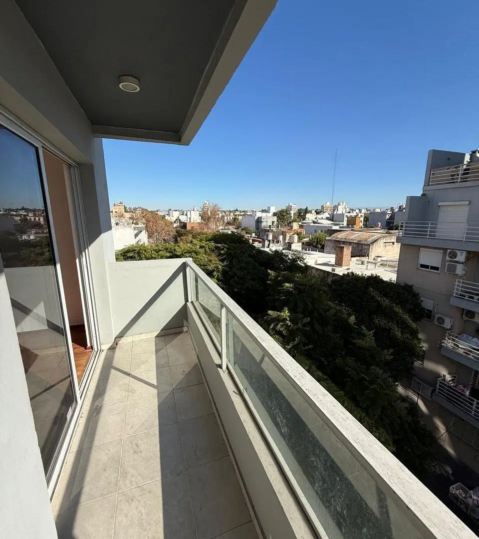 DEPARTAMENTO DE 1 DORMITORIO EN BARRIO ALTO ALBERDI 2