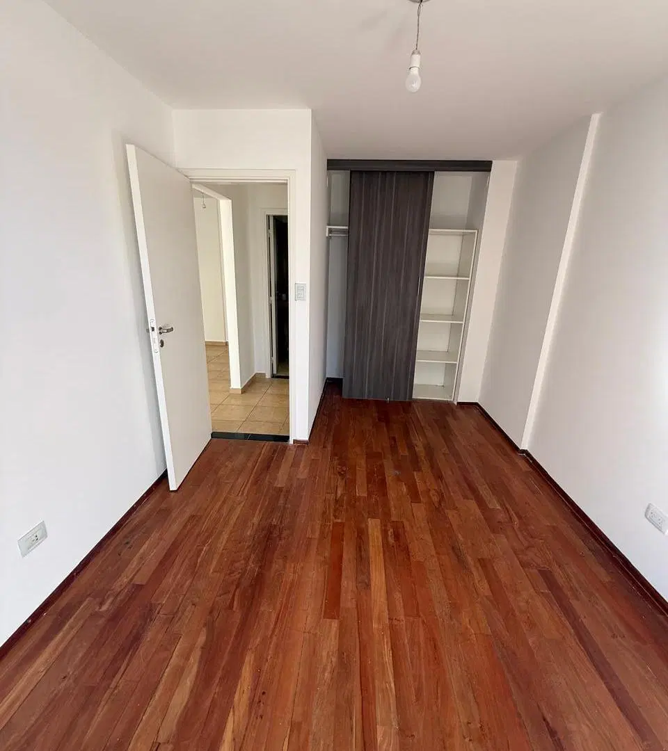 DEPARTAMENTO DE 1 DORMITORIO EN BARRIO ALTO ALBERDI 3
